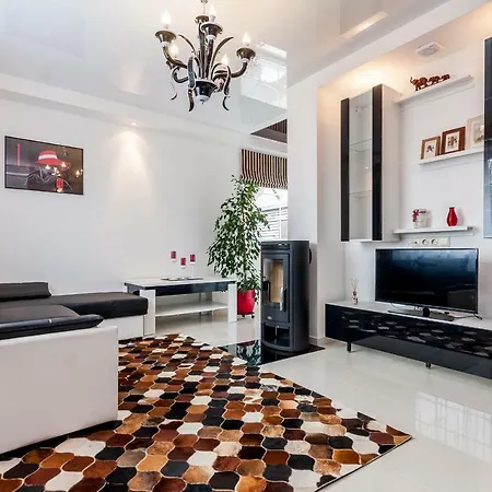 Luxury Pavilnys Apartment *